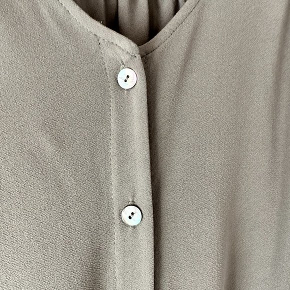 Short Sleeve Tie Front Blouse - Picture 8 of 8